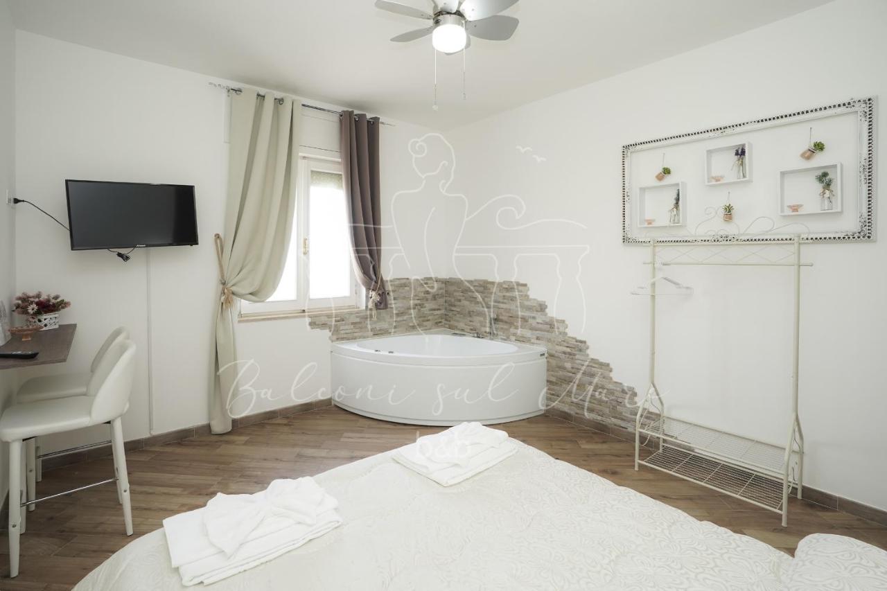Balconi Sul Mare Bed & Breakfast Otranto Dış mekan fotoğraf